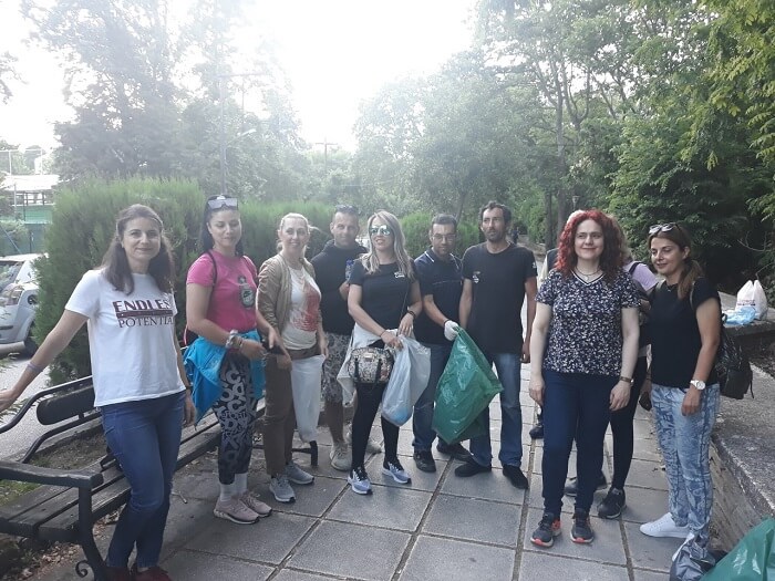Μαθητές και εκπαιδευτικοί του ΣΔΕ Σερρών καθάρισαν την Κοιλάδα των Αγίων Αναργύρων