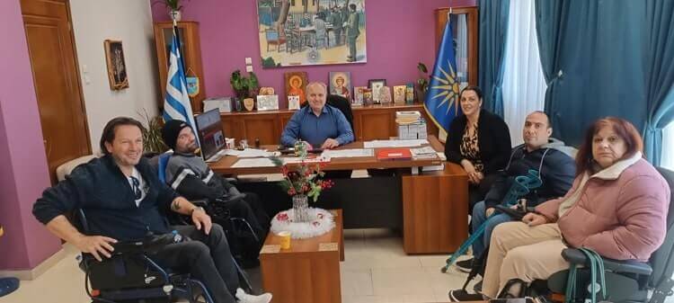 Με το Δήμαρχο Σιντικής συναντήθηκε αντιπροσωπία του Συλλόγου Κινητικά  Αναπήρων Σερρών – InfoNews24